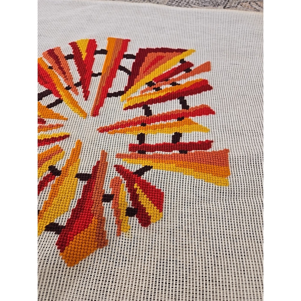 Vintage Dritz Luxury Needlepoint Canvas Preworked Geometric Windmill Folk Art - Picture 6 of 7